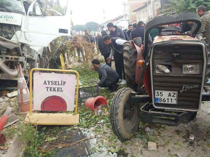 Hafriyat kamyonu, Ödemiş'i birbirine kattı 