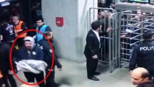 İşte işaret fişeğini atan o kişi!