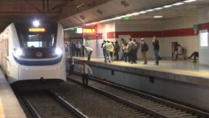 İZBAN'da bir intihar daha! Rayların üzerine atladı