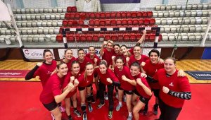 İzmir BŞB hentbolda Avrupa'da tur arıyor