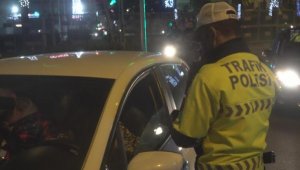 İzmir'de yılbaşı önlemi; yaklaşık 6 bin polis görev yapacak