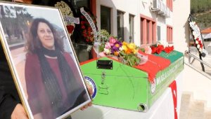 Kadın otobüs şoförü: Yol karanlıktı, görmedim