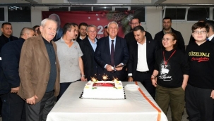 Karabağlar Belediyesi işçilerine yeni yıl jesti: 5 bin lira avans