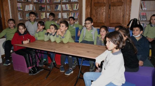 Kuşadası'nda öğrencilere sağlıklı beslenme atölyesi düzenlendi