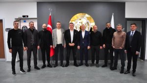 Manisa FK stat istiyor