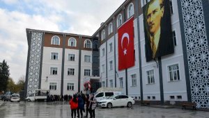 Manisa'da 245 derslikli lisesi ve 100 kişilik öğrenci yurdu hizmete açıldı