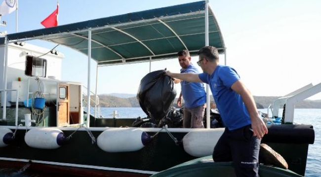 Muğla'da teknelerden 4 milyon litre atık su toplandı