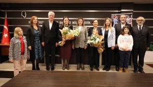 Narlıdere'de kadın, siyaset ve demokrasi konuşuldu