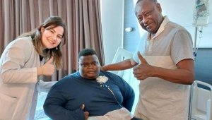 Nijerli süper obez, midesini Türkiye'de bıraktı