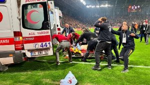 Olaylı derbi: Maç tekrarı mı, hükmen yenilgi mi?