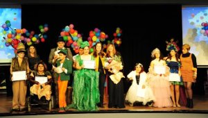 Özel çocuklar, 'Kalbimin Sevgili Gözü' oyunuyla sahne aldı