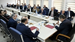 Sağlık Bakanı Koca, ilaç sıkıntısına karşı sektör temsilcileri ile bir araya geldi