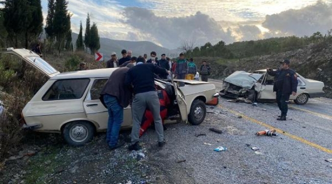 Şerit ihlali yapan otomobil kazaya neden oldu