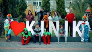 SMA hastası Kaan Efe'ye şarkılı destek