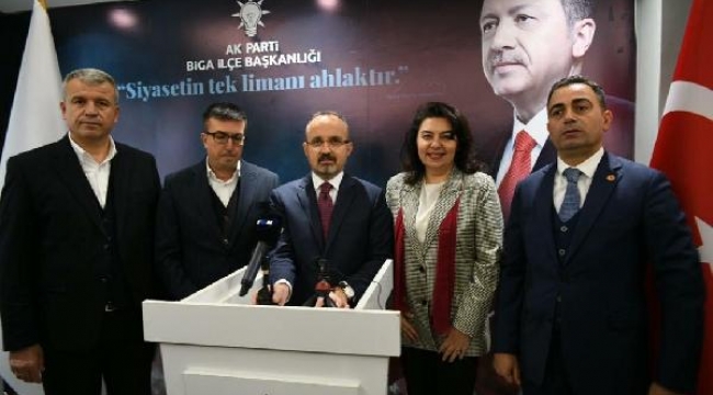 AK Parti'li Turan: Kur'an-ı Kerim kağıt değil ki yakasınız ey ahmaklar