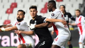 Altay'da Efe pazarlığı