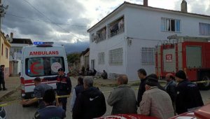 Anne ve 2 çocuğu öldü