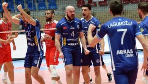 Arkas'ını getiremedi!