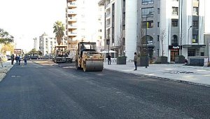 Bayraklı Adalet Mahallesi'nde asfaltlama çalışması tamamlandı