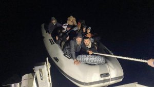 Bodrum'da 17 kaçak göçmen kurtarıldı