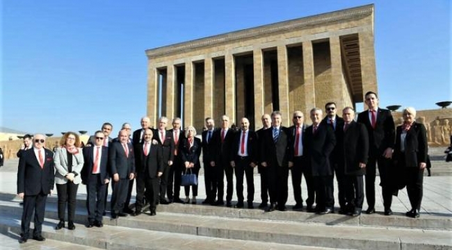 Bornova Belediye Başkanı, meclis üyeleri ve muhtarlar Ankara'da