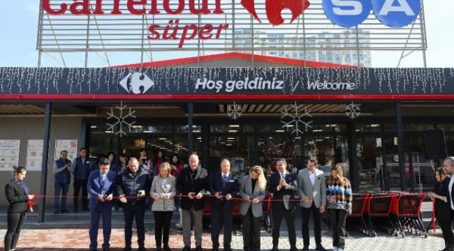 CarrefourSA, 200'üncü bayisini İzmir'de açtı