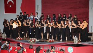 Çok Sesli Gençlik Korosu ve Çocuk Korosu'ndan konser