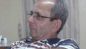 Devrilen traktörün altında can verdi