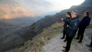 DSİ 2. Bölge Müdürü Ceylan, Kemalpaşa'daki baraj çalışmalarını inceledi