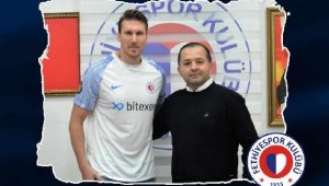 Fethiyespor, golcü Murat'la el sıkıştı