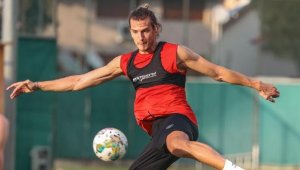 Göztepe'de savunma alarmı