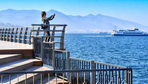 "İzmir Deniz Kıyı Tasarım" projesi kapsamında yeni seyir terası