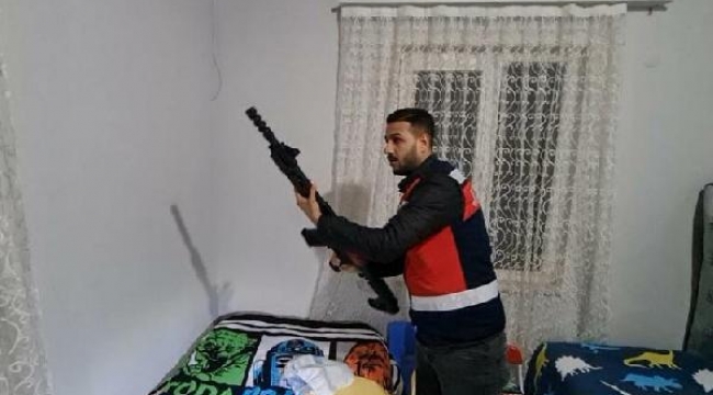 İzmir'de 5 hükümlü jandarmaca yakalandı