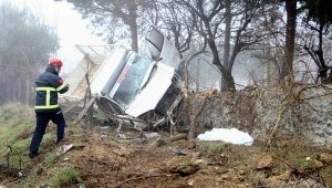 Kamyonet, kaza yerine daldı; 1 ölü, 1'i polis 3 yaralı