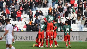 Karşıyaka 2 golle 3 puanı aldı
