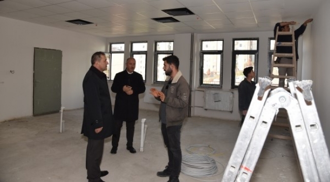 Karşıyaka'da inşaatı süren Spor Lisesi'nde sona yaklaşıldı