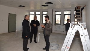 Karşıyaka'da inşaatı süren Spor Lisesi'nde sona yaklaşıldı