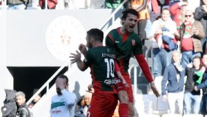 Karşıyaka'nın golcüleri iş başında