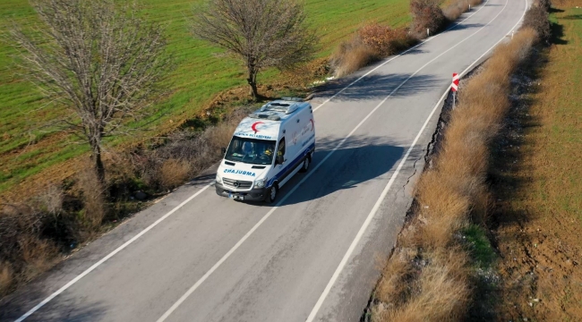 Kınıklı hastalar ücretsiz servis aracıyla İzmir'deki hastanelere götürülüyor