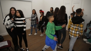 Konak Roman Kültür Merkezi'nde tiyatro-sanat ve meslek kursları