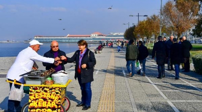 Kooperatifleşen kestane, mısır ve çiçek satıcıları satışa başladı