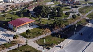 Park içine inşa edildi! Bayraklı'nın yeni sosyal tesisi açılışa hazır