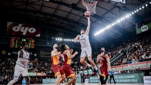 Kaf-Kaf, Galatasaray'ı parkeden sildi