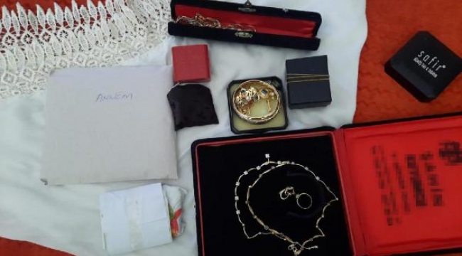 Sahte polisler 3 milyon lira dolandırdılar