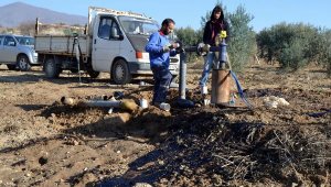 Salihli'de bir kuyuda daha petrol izine rastlandı