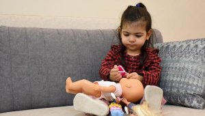 SMA'lı Azra'nın annesi: Kızımızı aç bırakıyoruz