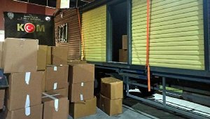 TIR'daki konteyner evde 10 milyon kaçak sigara