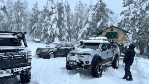 Ulus Dağı'nda kar ve kamp keyfi!