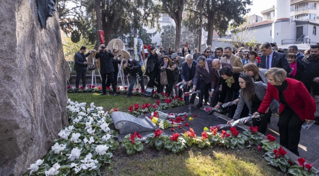 Zübeyde Hanım ölümünün 100. yıl dönümünde İzmir'de anıldı