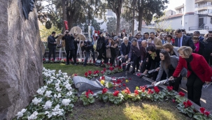 Zübeyde Hanım ölümünün 100. yıl dönümünde İzmir'de anıldı